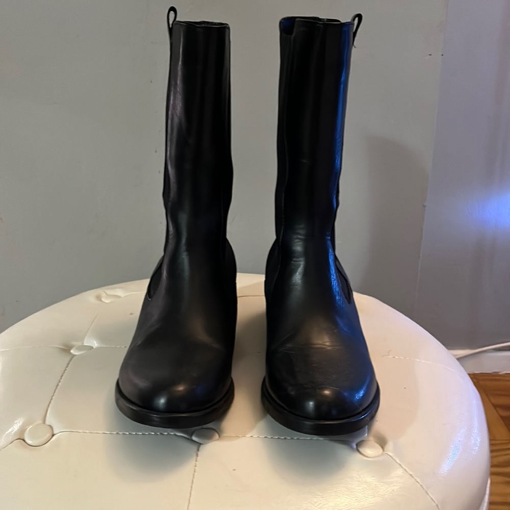 Mid high black leather boots